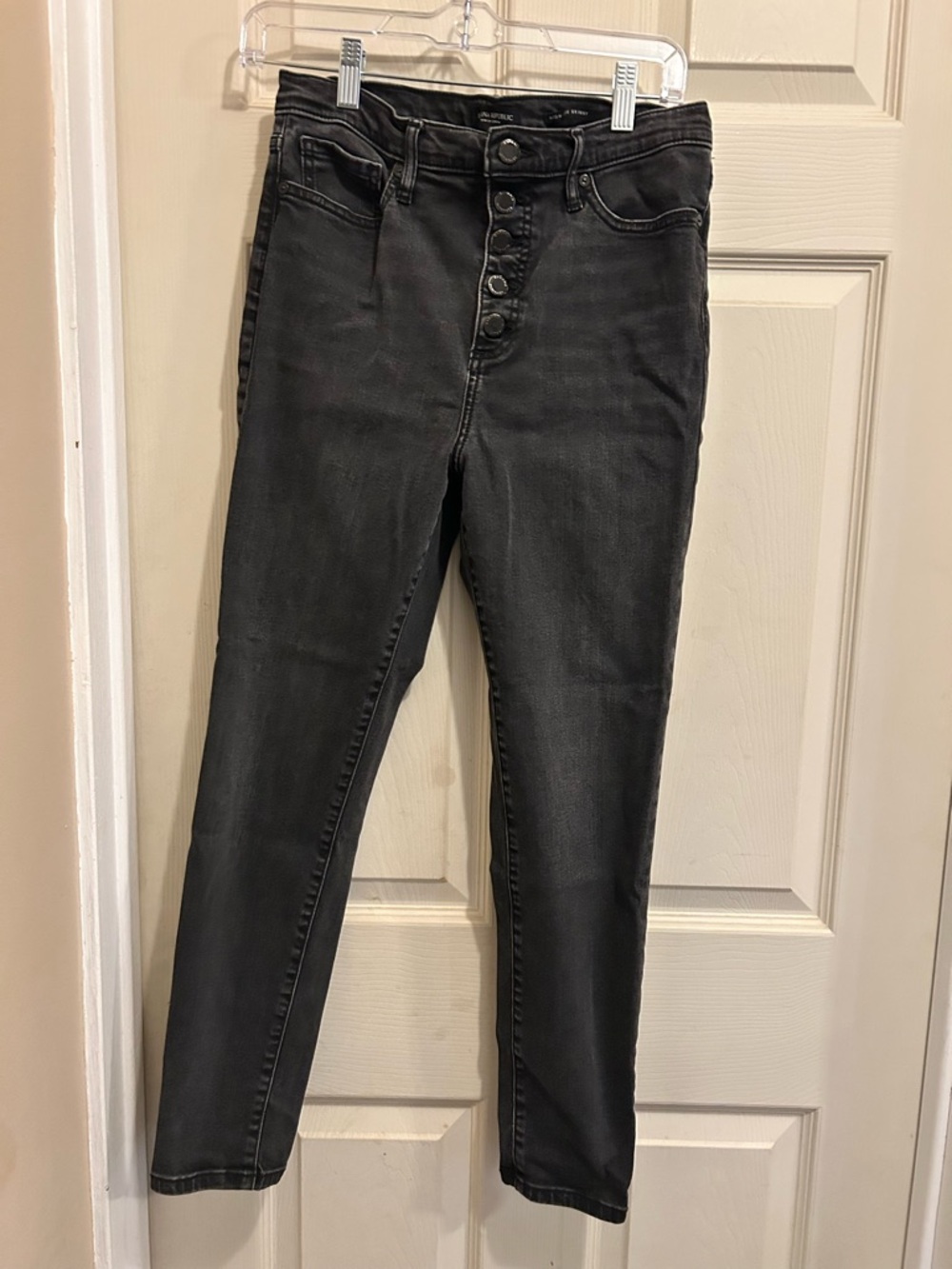 Banana Republic High-Rise Black Button-Fly Jeans - size 29 regular